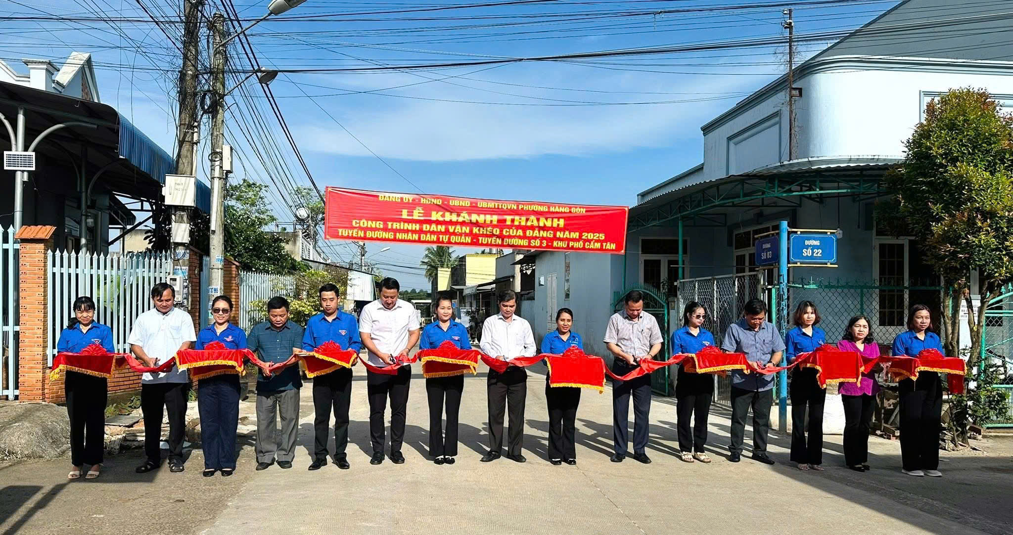 Lễ khánh thành công trình Dân vận khéo của Đảng ủy năm 2025 tuyến đường số 3, khu phố Cẩm Tân.