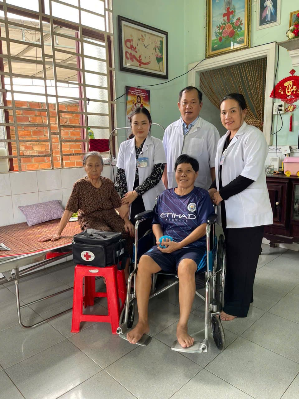 TRẠM Y TẾ PHƯỜNG HÀNG GÒN HOẠT ĐỘNG CHĂM SÓC SỨC KHỎE CỘNG ĐỒNG